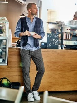 Lass-krisseln-Hose -Jacken Verkaufs-Shop EC24 6237 DF