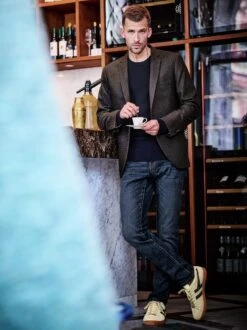 202 %-Jeans -Jacken Verkaufs-Shop EC24 6880 DB