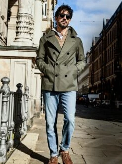 Essential-Jeans -Jacken Verkaufs-Shop EC24 6967 DF 1