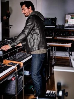 Momentum-Lederjacke -Jacken Verkaufs-Shop EC24 7140 DF 1